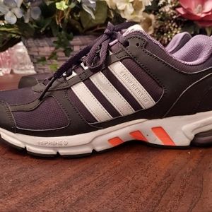 Adidas AKTIV women's 8 sneakers